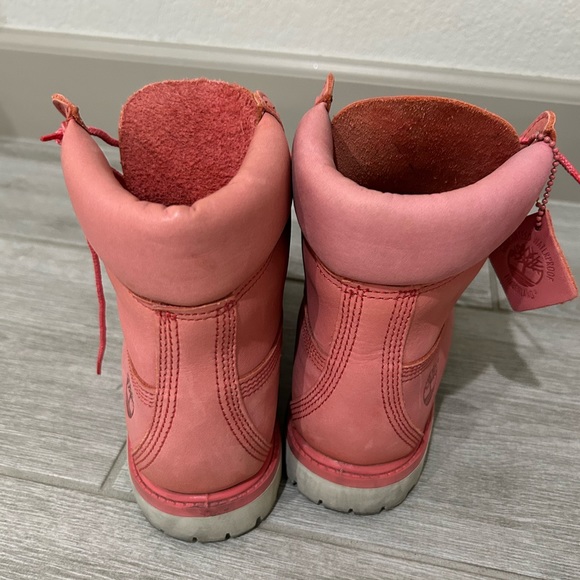 Timberland Boots - size 9 women’s - Picture 3 of 3